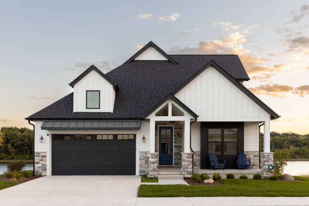 Best Solar Panel Roofing Installation  in Leominster, MA